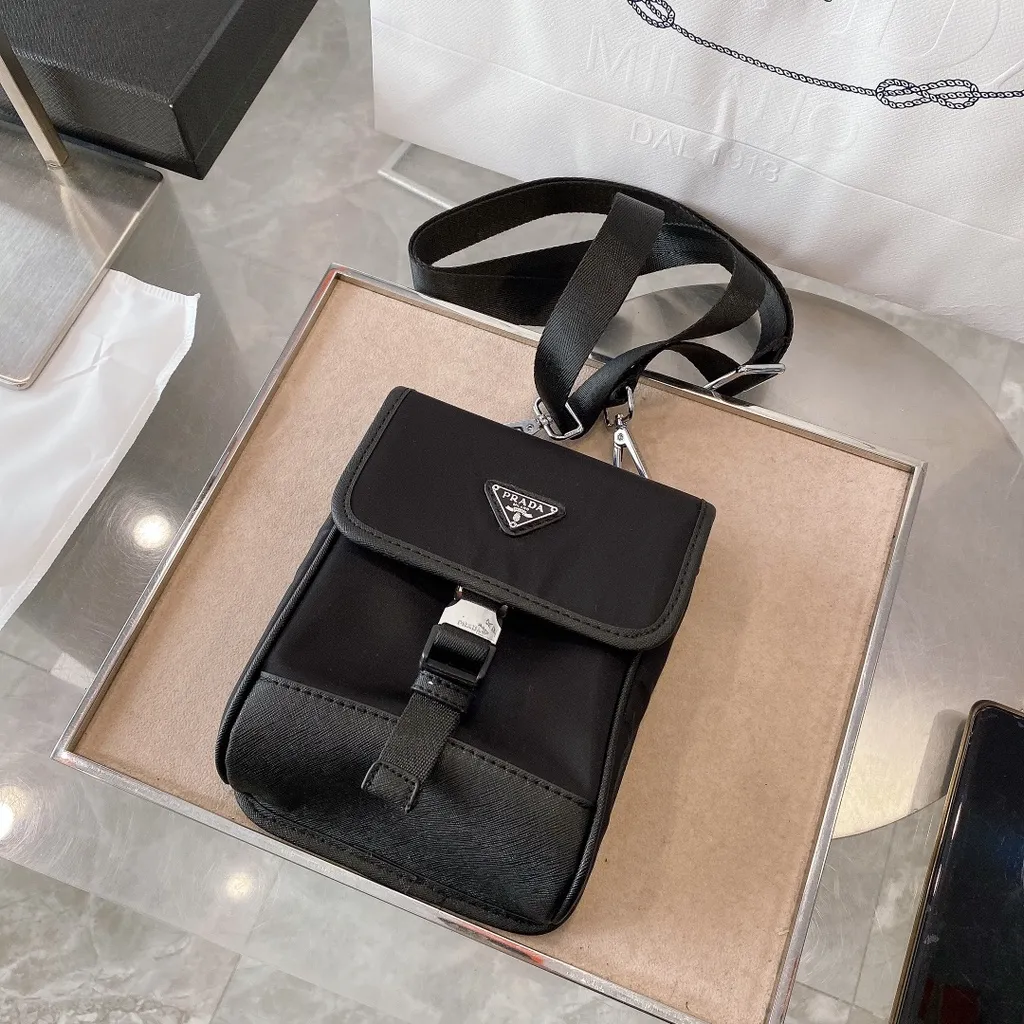 pradaˉHorizontal and vertical version Black Nylon Crossbody phone bag  design simple casual style Men and Women shoulder bag handbag（with Box） |  