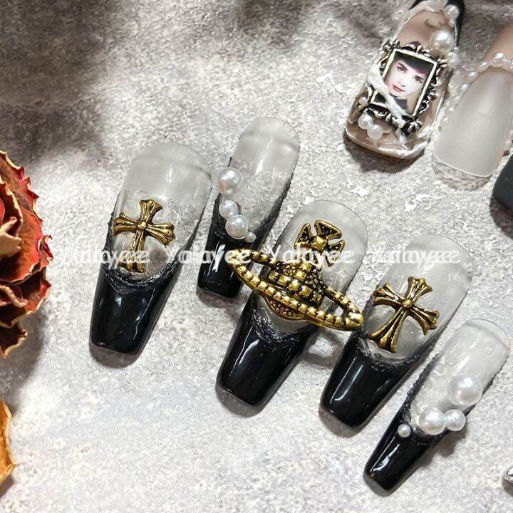 yalayee-manicure-accessories-อุปกรณ์ตกแต่งเล็บ-โลหะ-รูปกางเขน-หัวใจ-สามมิติ-หรูหรา-สไตล์พังก์-ตะวันตก-แฟชั่นเรโทร-5211059