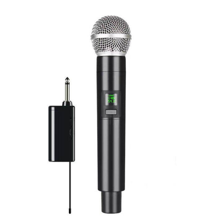 Wireless microphone live streaming equipment, one microphone for