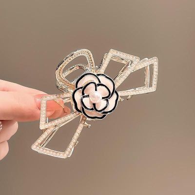Korean flower hair accessories new camellia grab clip large pearl bow hair clip