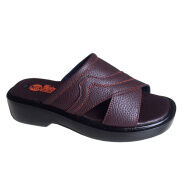 Dép quai ngang nam màu nâu cao 4.5cm đế PU nhẹ da bò cao cấp THQN102