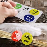 卍 1pc Waterproof PET Material NFC Stickers Smart Ntag213 Tags For All Phones (Random Color)