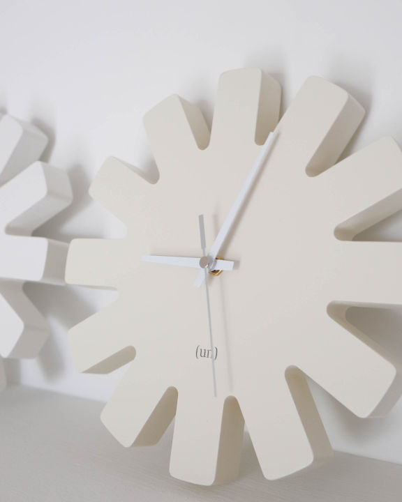 the-sirius-wall-clock