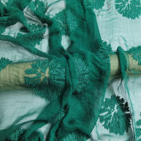 ผ้าไหมปักลายงานแต่งทำจากผ้าไหมทอสีเขียวเข้มยาว1เมตร X 1.25เมตร