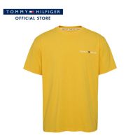 Tommy Hilfiger เสื้อยืดแขนสั้นผู้ชาย รุ่น DM0DM16878 ZGQ - สีเหลือง