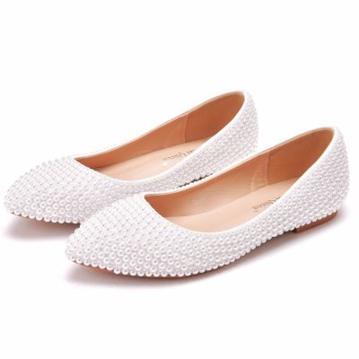 Flat white bridesmaid shoes bride wedding photos show womens shoes handmade pearl pregnant women big yards of shoes