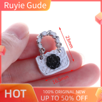 Ruyie 1:12 dollhouse Miniature Decor ตุ๊กตาอุปกรณ์เสริมกระเป๋าถือขนาดเล็ก