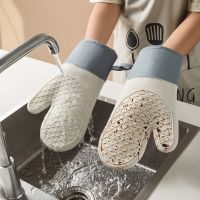 Oven Silicone Gloves Double Layer Thickened Heat Insulation Baking Gloves Waterproof Hanging Kitchen Gloves Anti-slip Mitten New