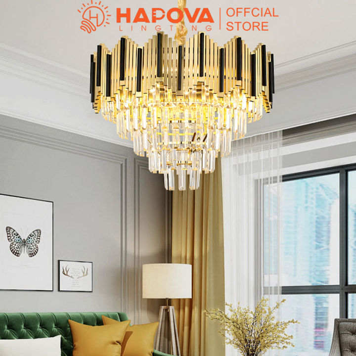 Đèn treo trần HAPOVA được thiết kế độc đáo, hiện đại với đầy đủ các loại đèn từ đèn LED tiết kiệm điện cho đến đèn pha lê tinh tế. Giúp bạn tạo ra một không gian sống đẳng cấp, ấn tượng, tạo nên cá tính riêng của bạn.
