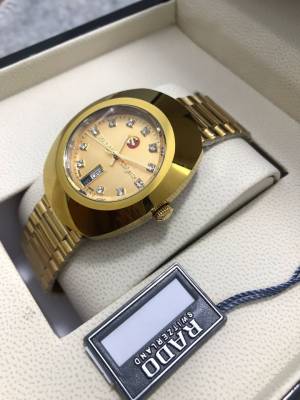 นาฬิกา ราโด้ รุ่น เดียสตาร์ หน้าปัดสีทองแบบเรียบ gold dial diamond 36 mm ระบบควอทซ์  men’s Watch รับประกันภาพถ่ายจากสินค้าจริง