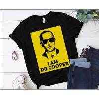 ตลก DB Cooper Tee M 3XL การจัดส่งสินค้าได้อย่างรวดเร็ว O-คอผ้าฝ้ายเสื้อยืดผู้ชายลำลองชายแขนสั้นประเดิมท็อปส์ Camisetas Mujer ที่มีคุณภาพสูง