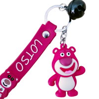 ?จัดส่งที่รวดเร็ว?Lotso ตุ๊กตา ตุ๊กตาหมีLOTSO ตุ๊กตาหมีนุ่มนิ่ม พวงกุญแจ สตรอว์เบอร์รีสุดน่ารัก