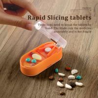 [HOT ZUQIOULZHJWG 517] กล่องตัดยาแบบพกพากล่องยาแท็บเล็ต Divider Splitter Medicine Pill Holder ช่องโปร่งใส Home Storage อุปกรณ์เสริม