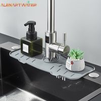 【YF】❀☊▥  Silicone Faucet Sink Guard Drainage Drying Countertop Protection