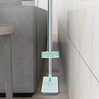 ไม้ถูพื้นหัวแบน Lazy Mop แบบรีดน้ำในตัว หมุนได้ 360 องศา ไม้ถูพื้นแบบรีดน้ำและฝุ่นผงในตัว พร้อมผ้า 2 ผืน ถูง่ายสบายมือ