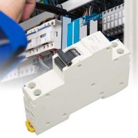 【LZ】 Civil Circuit Breaker Integrated Leakage Protection Insulation Circuit Breaker 18mm 230V