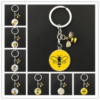 New honeycomb yellow keychain honey queen bee photo punk glass round pendant key ring beekeeper gift souvenir