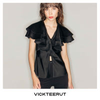 VICKTEERUT (ราคาปกติ 7,650-.) Frilled Collar Satin Blouse เสื้อแขนกุด ผ้าซาติน คอระบาย