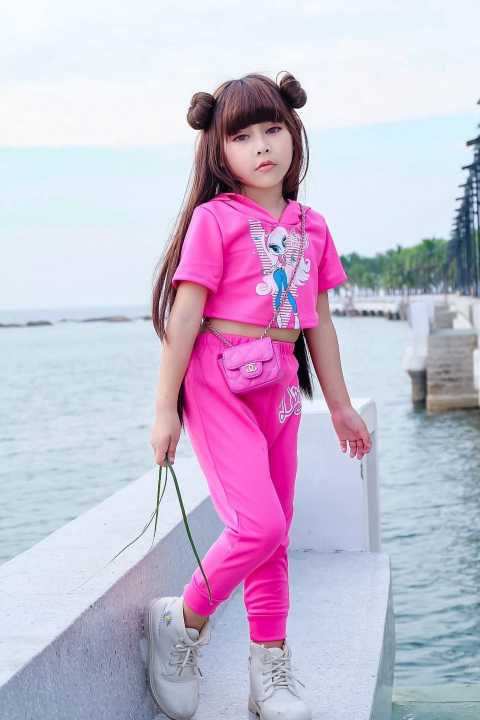 ชุดเซ็ท-daisy-duck-สีชมพูหวานๆ-เสื้อครอปมีฮู้ด-กางเกงขาจั้ม-งานน่ารักมากค่ะ-ใส่เที่ยวใส่อยู่บ้านน่ารักสุดๆต้องมีติดตู้นะค๊าา