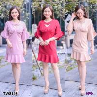 P8142   เดรสเจาะคัตเอ้าส์ 3 เหลี่ยมแขนระฆัง  Triangular cut-out cutout dress with bell sleeves