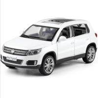 1: 32จำลอง Tiguan โลหะผสม SUV เปิดประตู Acousto Optic Back Force เด็กโมเดลรถของเล่นของขวัญวันเกิดเด็กชาย1: 32สีขาว