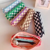 Kawaii Plaid Pencil Cases Cosmetic Lipstick Coin Purse Storage Bag Cute Women Makeup Handbags School Stationery Pouch Pen Bags