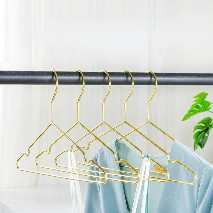 5pcs-nordic-minimalist-style-golden-hangers-clothing-store-high-end-hangers-home-bedroom-drying-racks-clothes-hanger-pants-racks