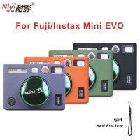 W8h6ซิลิโคนกระเป๋าฝาครอบกรอบกันกระแทกผิวสำหรับ Fuji Instax Mini EVO กระเป๋าซิลิโคนนิ่มเคสป้องกัน FujifilmCamera เคสและกระเป๋า