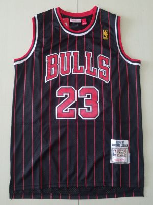 Ready Stock Hot Mens No 23 Michael Jordann Chicago Bulls Mitchell Ness 1996-97 Hardwood Classics Swingman Jersey - Black