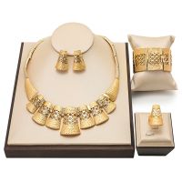 【lz】▩  Dubai 18K Gold Plated Jewelry Set para Mulheres Colar De Casamento Brincos Pulseira Anel Acessórios de Jóias Frete Grátis