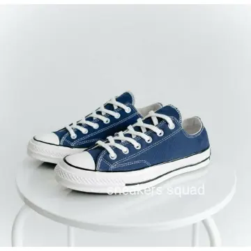 Sepatu converse clearance navy blue