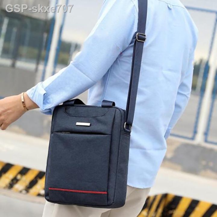 กระเป๋าถืออเนกประสงค์-กระเป๋าทรงสูงของผู้หญิงมาแรงนักธุรกิจผู้ชายคาดตัวขนาดใหญ่ใหม่