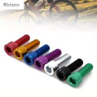 RIRIANN M5ปั่นจักรยานเสือภูเขา2ชิ้น/เซ็ตมีสีสัน7สีกระบอกน้ำสลักเกลียวที่ใส่กรงอะลูมินัมอัลลอยที่วางขวดน้ำบนจักรยานสกรูราวยึดกระติกน้ำ