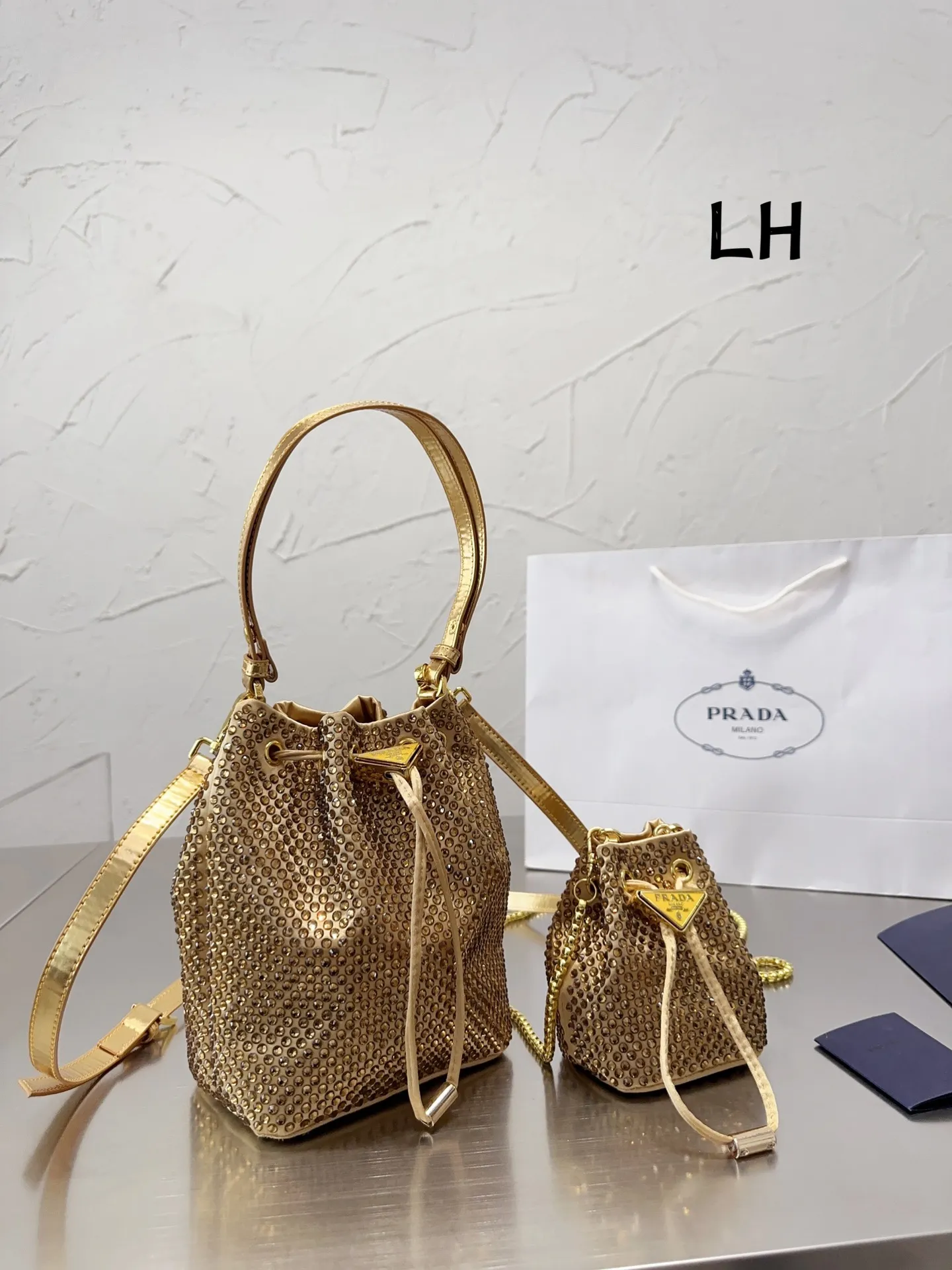 Original gift box packaging) Pradaˉ Women's bag mini handbag fashion inlaid  diamond messenger bag 2023 new top women's bag | Lazada PH