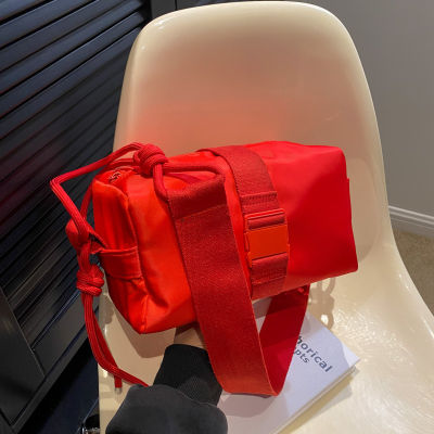 Simple Red Toast Bag Harajuku Style Niche Design Crossbody Bag Womens Solid Color Shoulder Bag Mobile Phone Small Satchel 2023