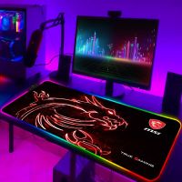 พรมแบ็คไลท์สำหรับเล่นเกมคีย์บอร์ดและแผ่นรองเมาส์ RGB 1แผ่นรองเมาส์ MSI แผ่นรองเมาส์สำหรับคอมพิวเตอร์เกมส์ Pc เกมเมอร์โต๊ะแผ่นหุ้มกันรอยแผ่นรองปูโต๊ะ Diy