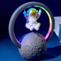 Creative Floating Astronaut Bluetooth Speaker Wireless Bass Speaker with RGB Light Show Stereo Sound Bluetooth 5.0 Speaker