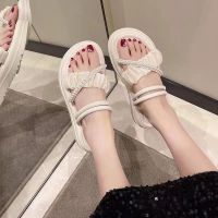 Internet Slippers To Wear 2023 New Fashionable Super Soft Beach Sandals