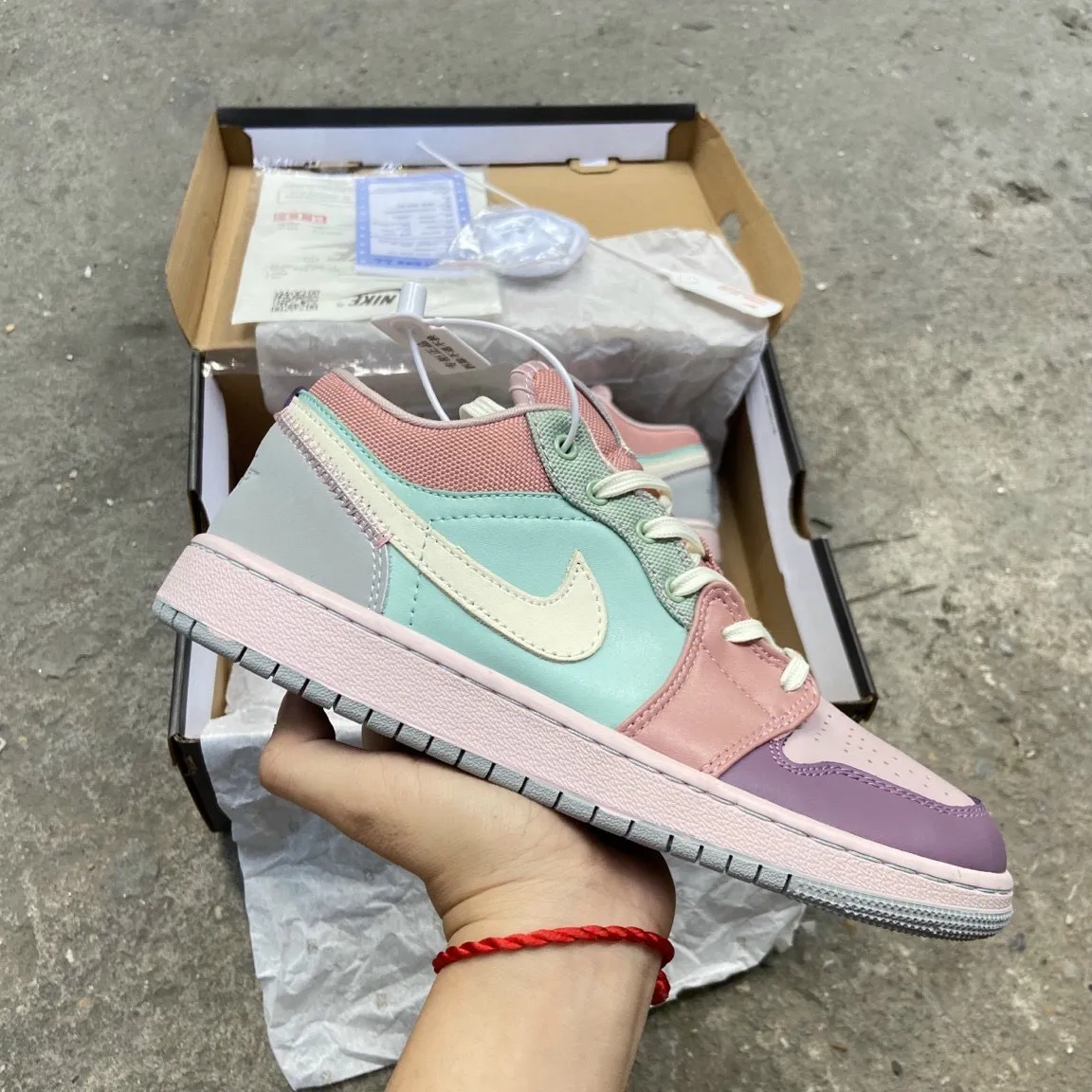 Giày Sneaker, Giày thể thao nữ Jordan 1 Low Se Multi Pastel hồng xanh cao  cấp full tem tag giấy gói 