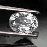 1.75 ct ไวท์ โทแพส(White Topaz) ทรงไข่ สีขาว