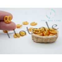 【hot sale】 △ B32 Small Petzels Clay Snacks Petcels Mini Pretzel Miniature Items Decorations