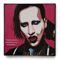 Marilyn Manson #1 มาริลีน แมนสัน รูปภาพ​ติดผนัง pop art พร้อมกรอบแและที่แขวน นักร้องอินดัสเทรียลเมทัล กรอบรูป แต่งบ้าน ของขวัญ ของสะสม