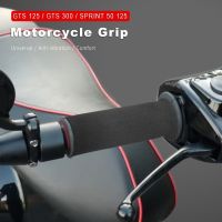 ◊﹍ Motorcycle Grips Anti Vibration Handle Grip For Vespa Piaggio GTS 125 300 Super Sport 946 Sprint Primavera Sprint 50 2021 2022