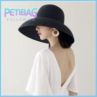 PETIBAG ครีมกันแดดป้องกันแสงแดด หมวกกันแดดเฮปเบิร์น การป้องกันแสงแดด หมวกปีกกว้าง หมวกฟางฟาง ลดกระหน่ำ สีขาวขาว หมวกชายหาดพับได้ สำหรับผู้หญิง