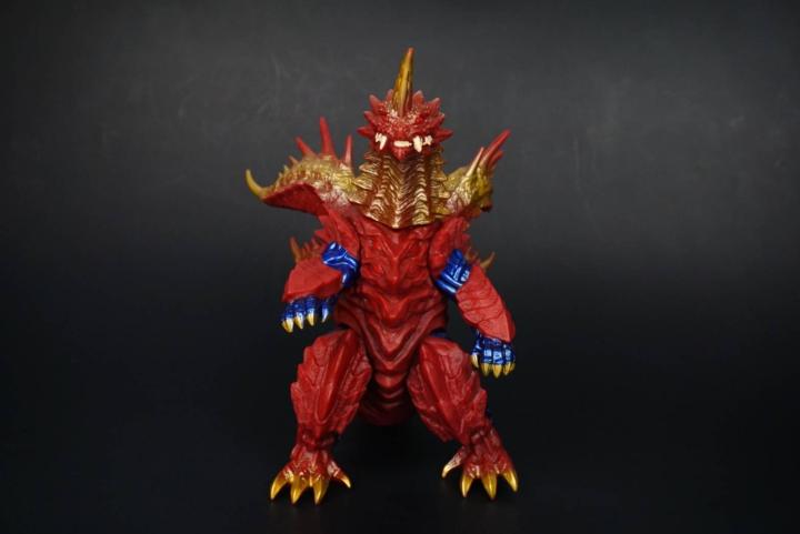 โมเดล-maga-orochi-2016-ultraman-monster