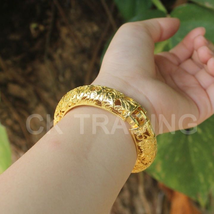 กำไลลงยาข้อมือประดับพลอย-ใส่กับชุดไทย-ลายสวยๆๆ-ใส่ง่ายใส่สบาย