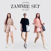 ZAMMIE SET ชุดเซ็ท ทรงโอเวอร์ Oversize Set เสื้อหน้าสั้นหลังยาวแต่งขอบทุโทน ด้านหลังทรงเดรส กางเกงแต่งกระเป๋าสีทูโทน ผ้าร่องญี่ปุ่น สไตล์ ActiveWear สายฝอ [LDR J802]