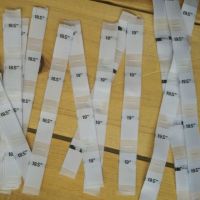 Europe&amp;America Number 14"-19.5" White polyester clothing size labels 200 pcs only for 1 size/lot -- Remark the order size Stickers Labels