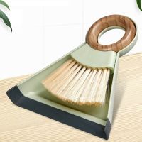 Mini Desktop Brooms and Dustpan Set Wooden Handle Hanging Household Brush Combination Plastic Household Cleaning Accessories