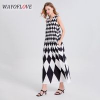 1 WAYOFLOVE Gaun Panjang Tanpa Lengan Wanita, Gaun Pesta Boho Elegan Motif-Kot Hitam Putih Kerah V Tanpa Lengu Musas IM Panas IM Musnita